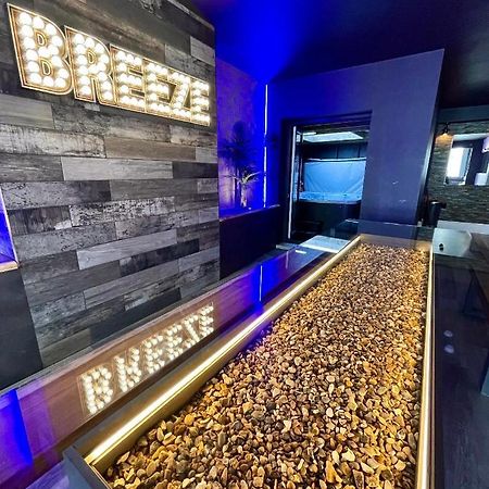 Breeze Suites - Luxury Group Accom - Sleeps 19 黑潭 外观 照片